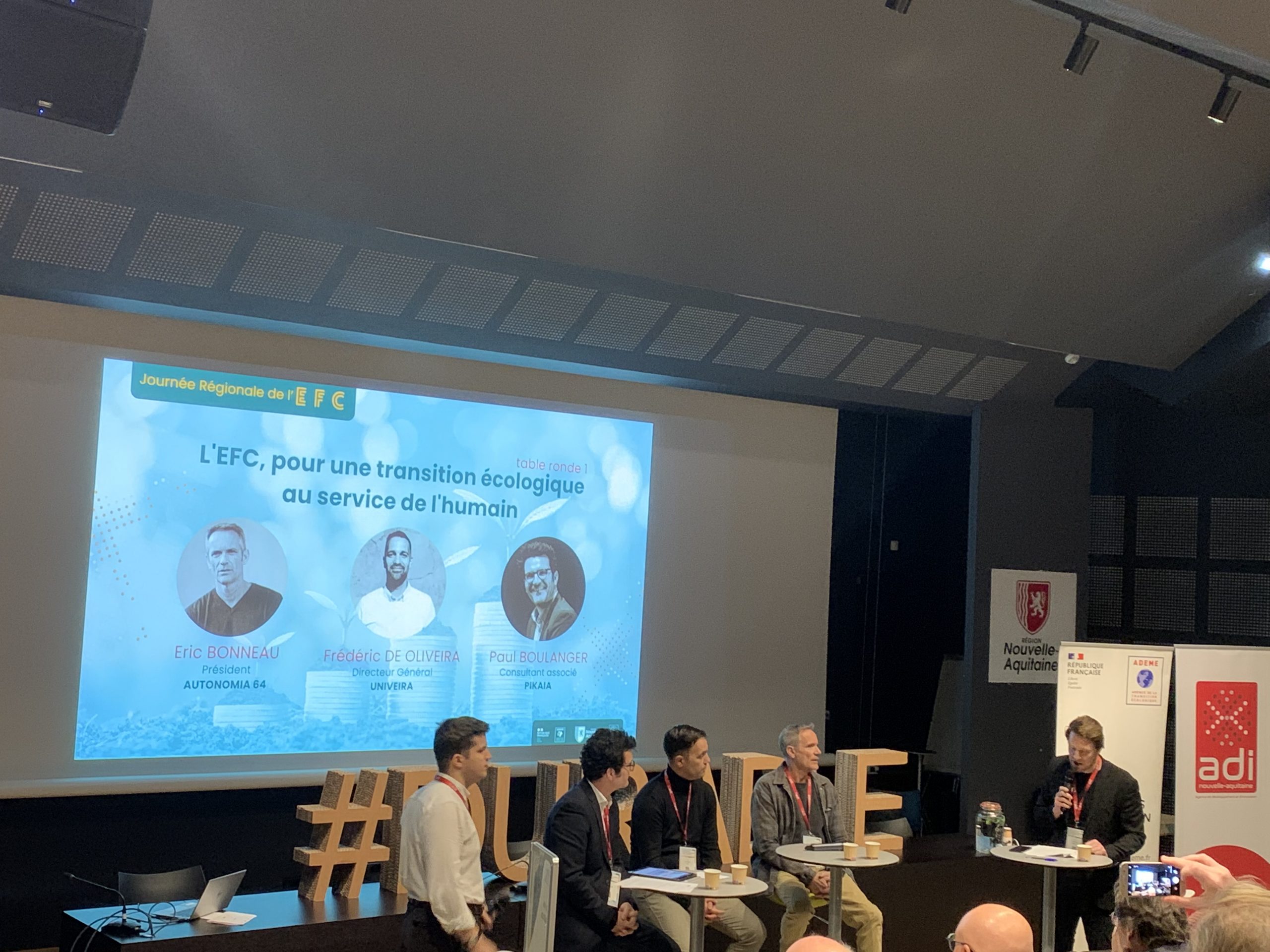 Table ronde de la journée régionale de l’EFC à Pessac, écran « L’EFC, pour une transition économique au service de l’humain et du vivant »